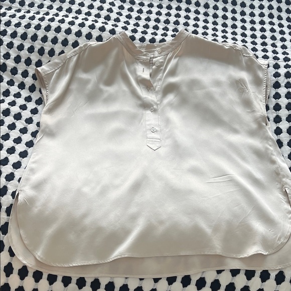 Banana Republic Resort Silk “Serenade” Blouse - Picture 2 of 14